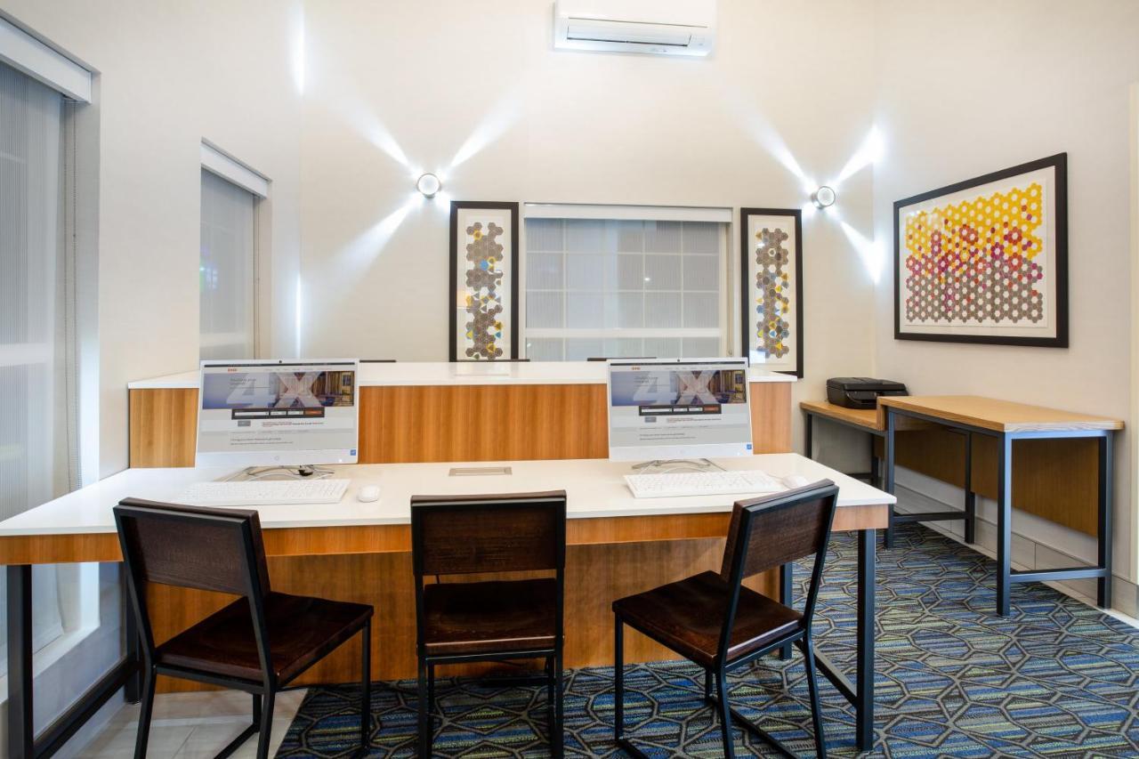 Holiday Inn Express & Suites Lincoln City By Ihg Ngoại thất bức ảnh