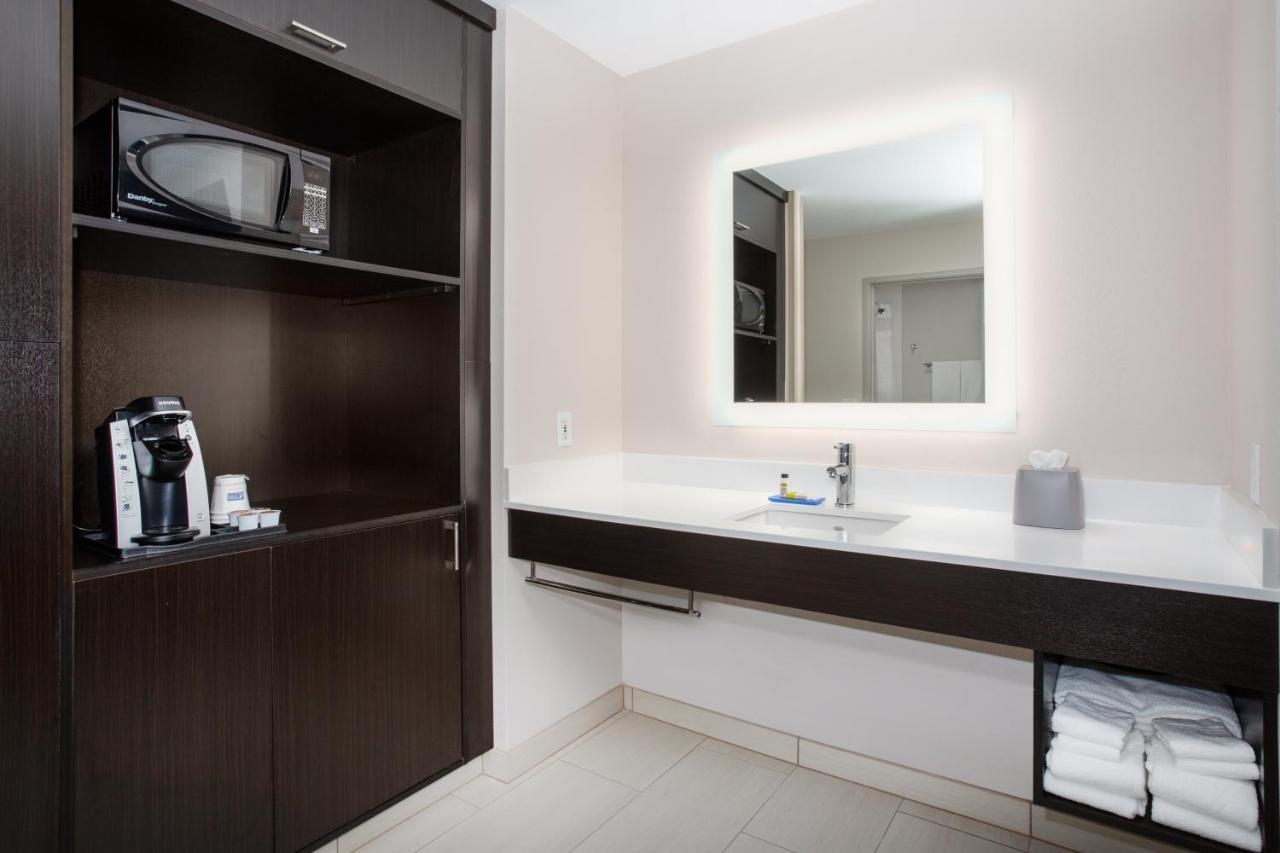Holiday Inn Express & Suites Lincoln City By Ihg Ngoại thất bức ảnh
